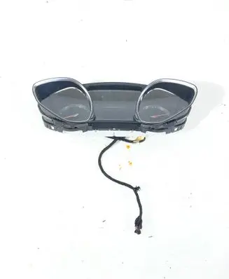 Peugeot 308 Speedometer (instrument cluster) 9814737580