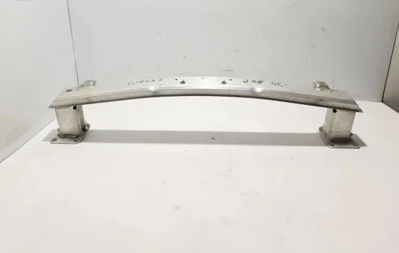 Peugeot 208 Front bumper cross member 9824784680