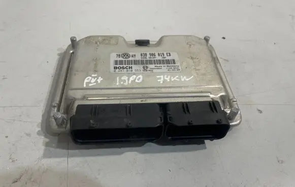 Volkswagen PASSAT B5.5 Engine control unit/module 038906019EB 0281010553