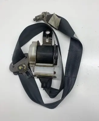 Nissan Pathfinder R50 Front seatbelt