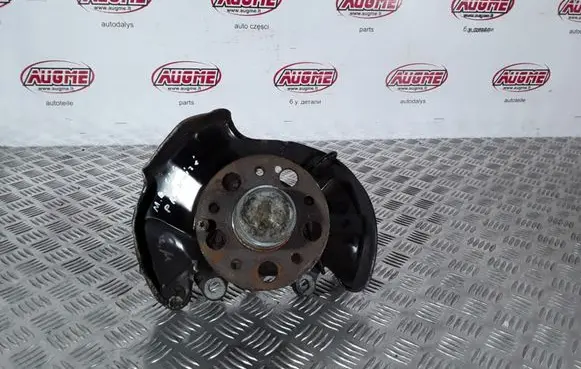 Mercedes-Benz CLC CL203 Front wheel hub spindle knuckle