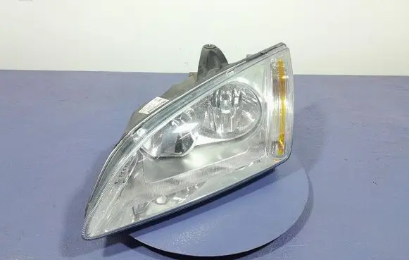 Ford Focus C-MAX Headlight/headlamp 4M5113W030AC