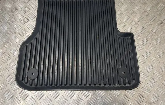 Audi A6 C7 Rear floor mat 4G0061511