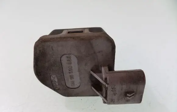 Opel Astra G Headlight level adjustment motor 90590665