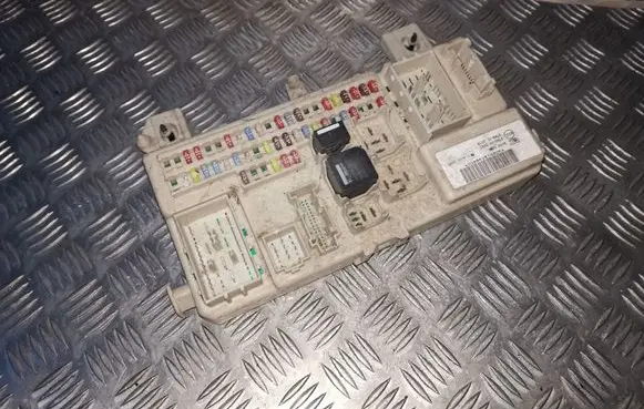 Ford Focus Fuse module 4M5T14A073BJ