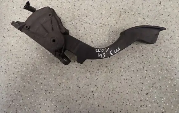 Mazda 3 I Pedal assembly 