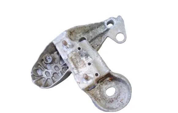 Audi A4 S4 B7 8E 8H Engine mounting bracket 8E0199351M