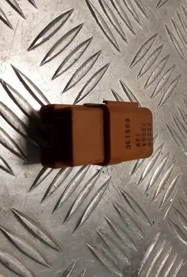 Nissan X-Trail T30 Other relay 2523079964