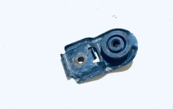 Subaru Impreza III Radiator mount bracket