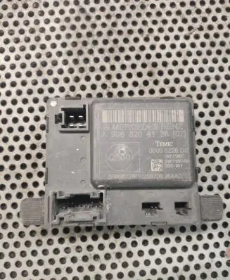 Mercedes-Benz Sprinter W906 Door control unit/module A9068204126 00005228D0