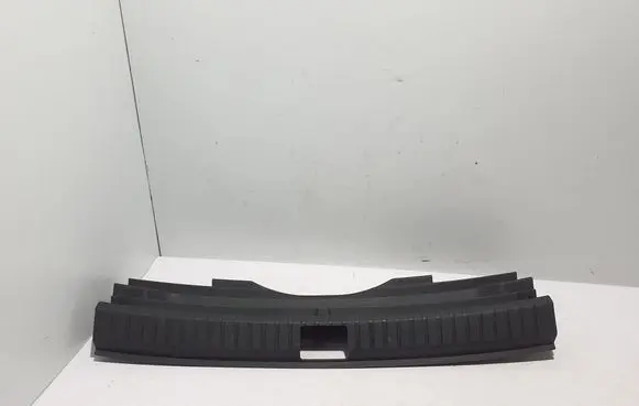 Skoda Karoq Tailgate/trunk side cover trim 575863459