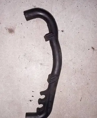 Land Rover Range Rover Sport L320 Breather hose/pipe 4R8Q6C717AC
