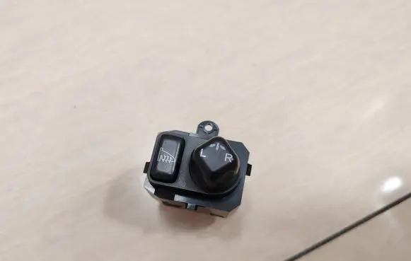 Honda Accord Wing mirror switch SEAG012M1
