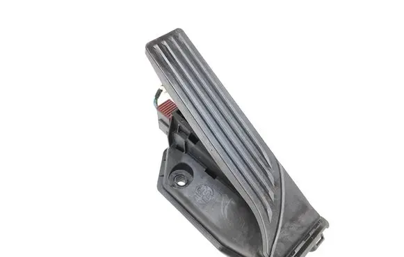 Alfa Romeo Giulia Accelerator throttle pedal 00505513360 20330478