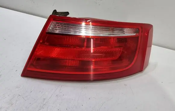 Audi A5 8T 8F Rear/tail lights 8T0945096
