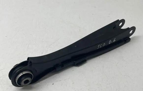 Rear control arm