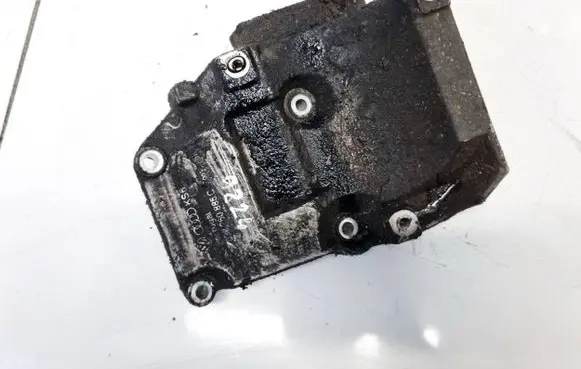 Audi A6 S6 C5 4B Engine mounting bracket 038260885C