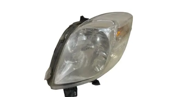 Toyota Yaris Headlight/headlamp 89900736 811100D120