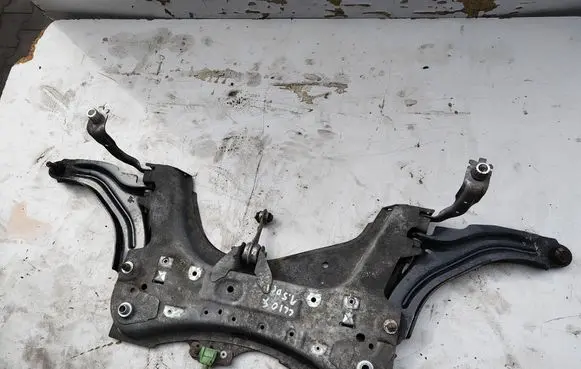 Renault Clio IV Front axle beam 