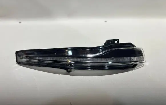 Mercedes-Benz E W213 Mirror indicator light A0999064701