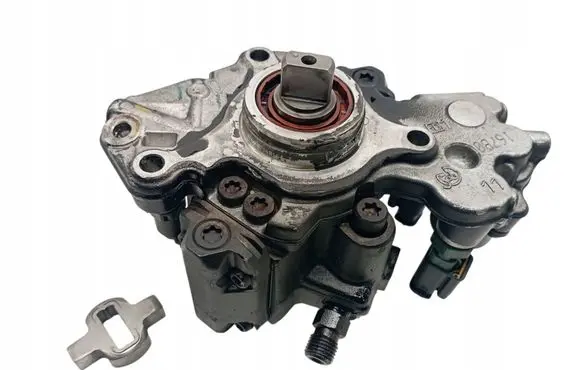 Peugeot 3008 I Fuel injection high pressure pump 9424A050A