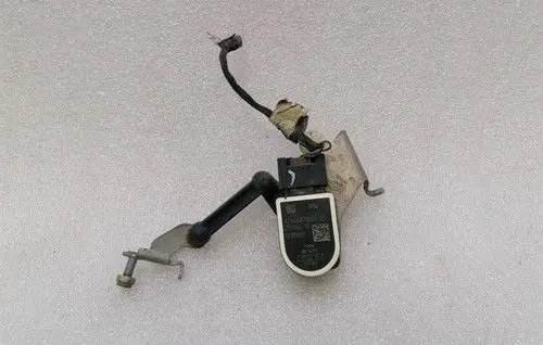 BMW M5 F90 Headlight/headlamp level sensor 6870000