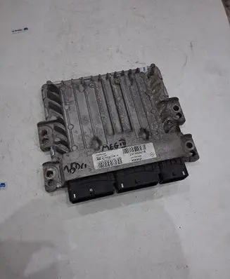 Renault Megane III Engine control unit/module ECU 237100307R S180067106