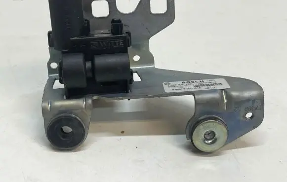 BMW 5 F10 F11 Tailgate window lock/catch/latch 1397020129 7207046 20100812