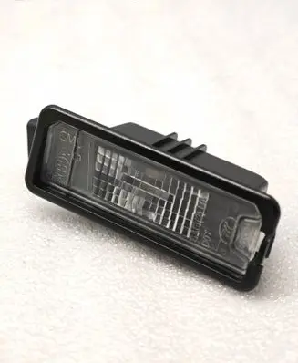 Volkswagen PASSAT CC Number plate light 1K8943021