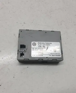 Mercedes-Benz E W211 Gateway control module A2115405645 A2114420000 A2115405745
