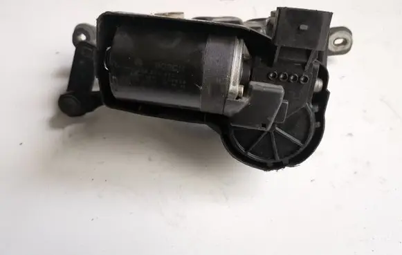 Volkswagen Fox Front wiper linkage and motor 006B20070