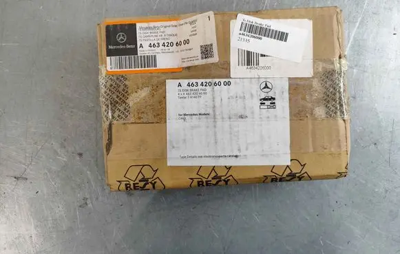 Mercedes-Benz G W463 2nd Gen Brake pads (rear) a4634206000