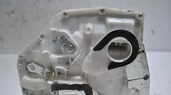 Suzuki SX4 Front door lock 8220179J20
