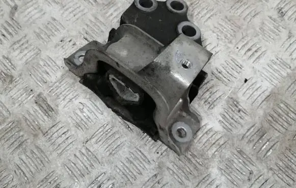 Fiat Doblo Engine mount vacuum valve 