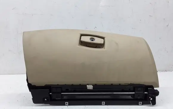 BMW 5 E60 E61 Glove box