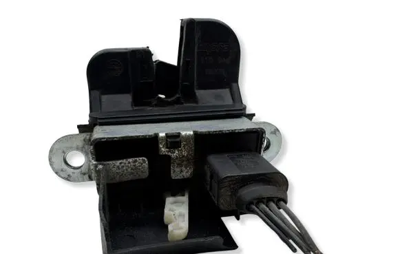 Volkswagen PASSAT B6 Tailgate/trunk/boot lock/catch/latch 150K50 110948