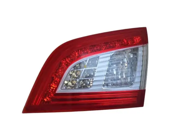 Tailgate rear/tail lights