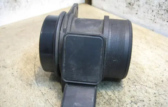 Peugeot 607 Mass air flow meter SIEMENS9632215280 5WK9628