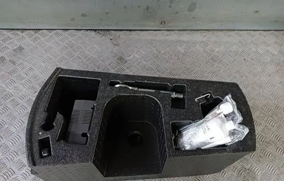 Seat Ibiza IV (6J,6P) Glove box in trunk 6J0863470A