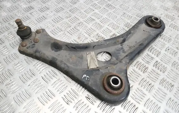Peugeot 2008 I Front lower control arm/wishbone