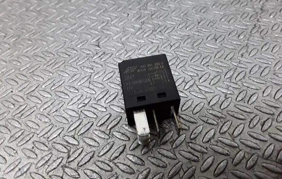 Porsche Cayenne (9PA) Other relay 7M0951253C
