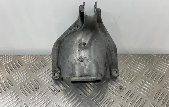 Audi Q5 SQ5 Engine mounting bracket 8K0399060L