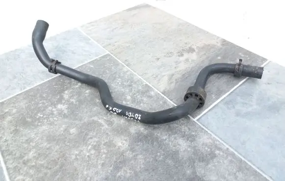 Volkswagen PASSAT B6 Engine coolant pipe/hose 114436T1