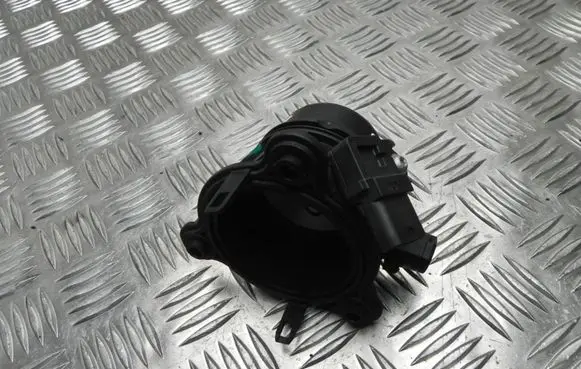 BMW X1 F48 F49 Air intake hose/pipe 7619272 VD11276