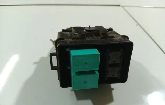Honda FR-V Fuse box set