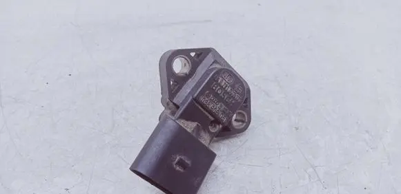 Volkswagen PASSAT B5 Air pressure sensor 038906051 0281002177
