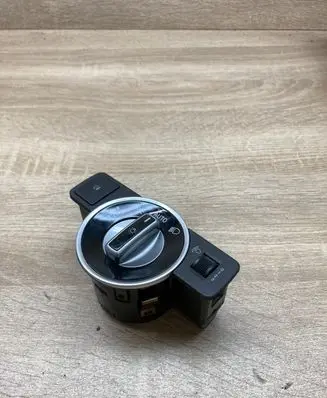 Mercedes-Benz B W246 W242 Light switch A2049053103