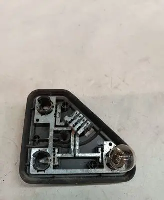 BMW 5 E39 Tail light bulb cover holder 8371325