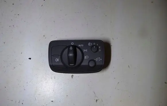 Audi Q2 - Light switch 8V0941531AM
