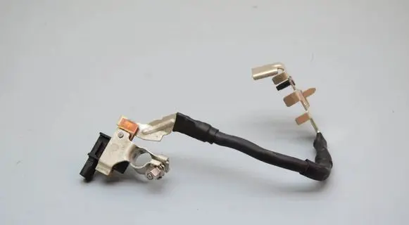 Volkswagen Tiguan Negative earth cable (battery) 5QS915181
